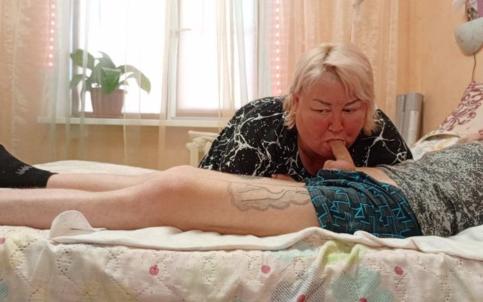 Zona901: Macecha saje každou poslední kapku spermatu z ptáka