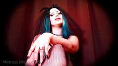 Goddess Misha Goldy: Budeš mým otrokem na doživotí! Nemůžeš ukončit kruh honění - b-mail -...