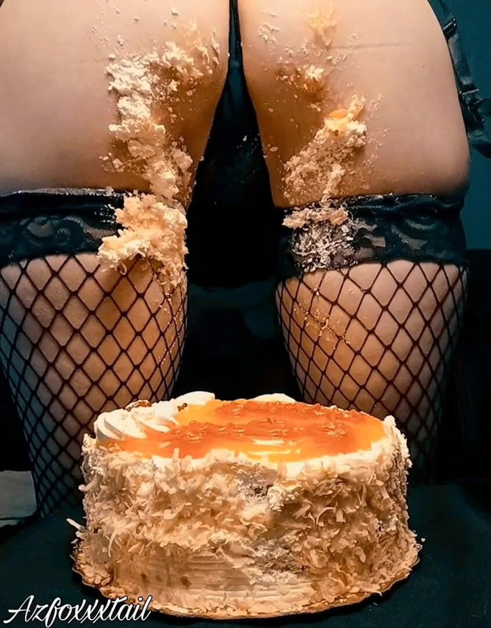 AzFoxxxTailPhelicia: Caketime assplay