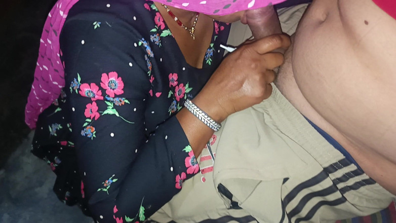 Savita5343: Bhabhi baru berkahwin blowjobs terbaik dan berkongkek tegar dengan adik...
