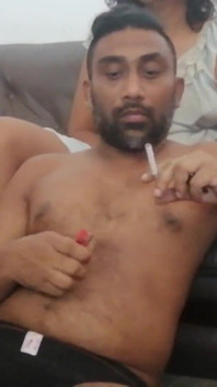Une belle-mère desi sexy séduit son beau-fils 1