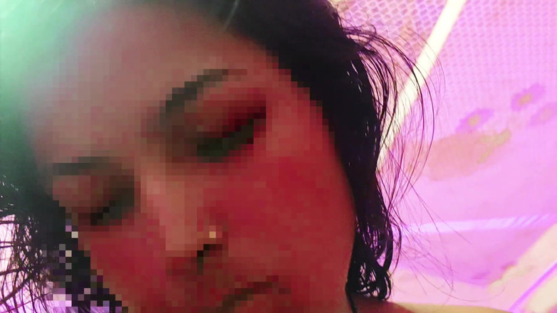 Bangala bhabhi: Virální sex vesnické holky v místnosti