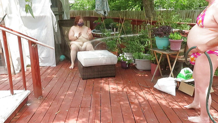 BBW nurse Vicki adventures with friends: 水管乐趣时间在胖美女护士 vickib 循环器外裸体