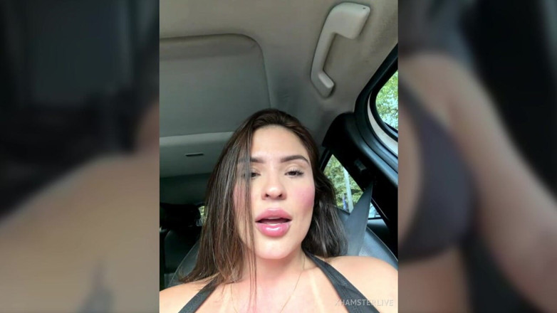 Milf Latina: I Wet My Car When I Masturbate Intensely on the...