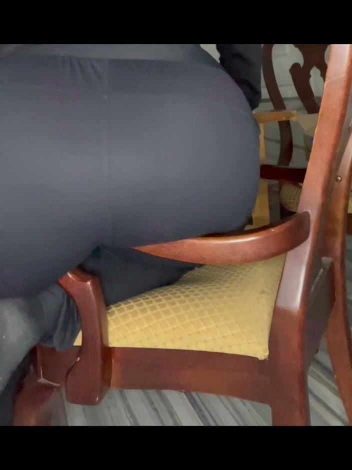 Anye Meshell: Honění u jídelního stolu!