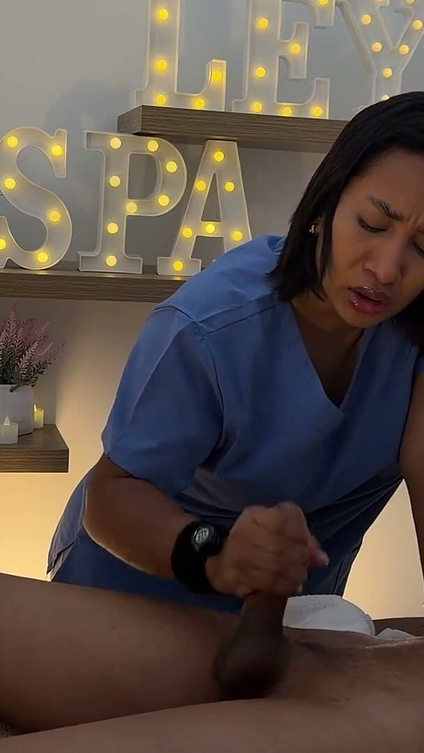Leyne Rodriguez: Séance de massage 47