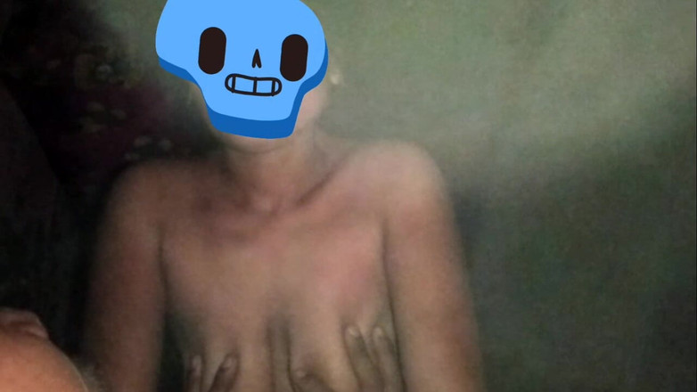 hotsimran70: Vesnická bhabhi velká prsa tvrdě šukají celou noc