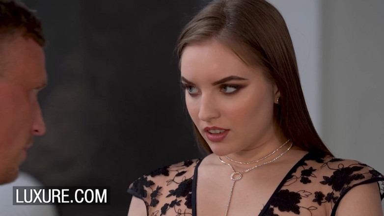 Luxure: Jia Lissa and Vika Lita in a sexy threesome