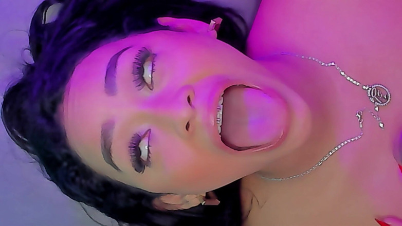 Be my lover: Pov trong cổ họng của cô ấy nuốt tất cả để lại...