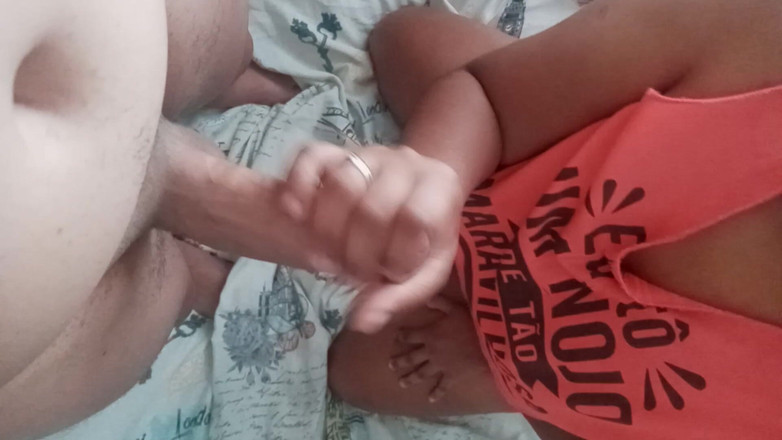 Jr and denies: Uma Punhetinha Gostosa Falando Putaria