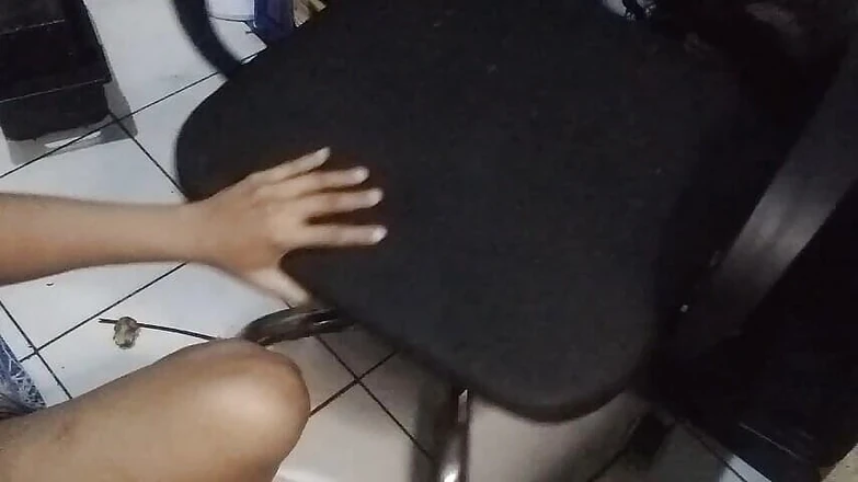 Lian Kulla: 9 Months Pregnant Neighbor's Wife Asks to Insert Finger