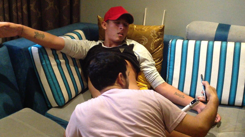 The-hook305: Il secondo pompino del ragazzo latino oggi - continua a tornare!