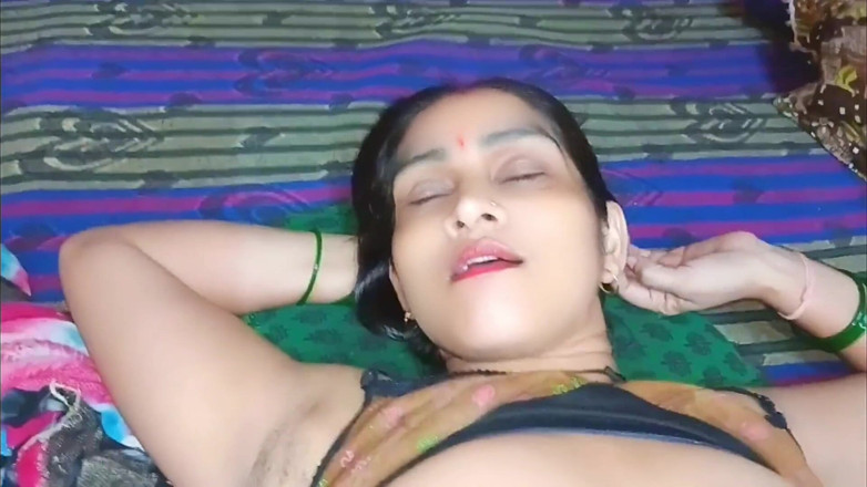 Janvibhabhii: Janvibhabhi: pas getrouwde stellen werd geneukt door haar man, beste...