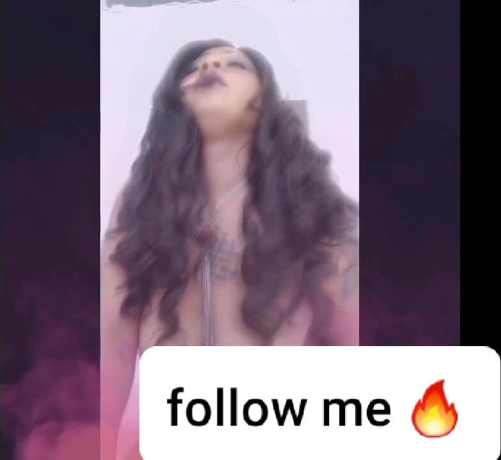 Glitters smoke haus: Cyber sex ft. Růže
