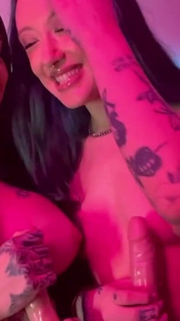 Lacey Jayne i Sage Hunter Dildo Ręczna robota JOI