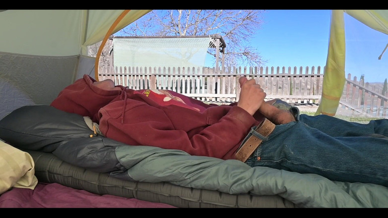 Joe Iandola: Im Zelt