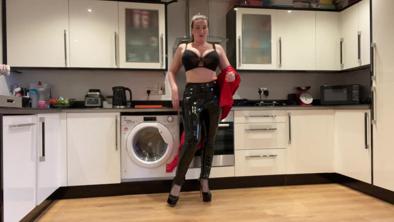 Sophie James: Let's Close the Deal for This Property Fuck Me Harder!!