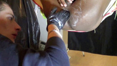 Gaybareback: Pěst a akce bez sedla v praku