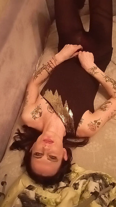 Rainbowdracat: Rainbowdracat se saje a stříká