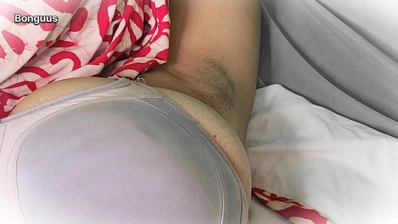 Riya Bonguus: Riya Bhabhi Cheating on Her Husband Fucking with Her Friend