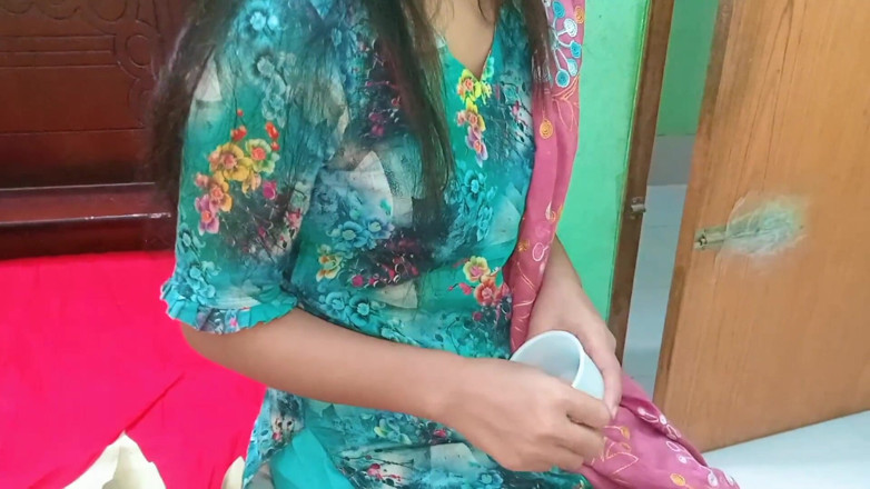 Riya Chowdhury: Секс с девушкой поблизости