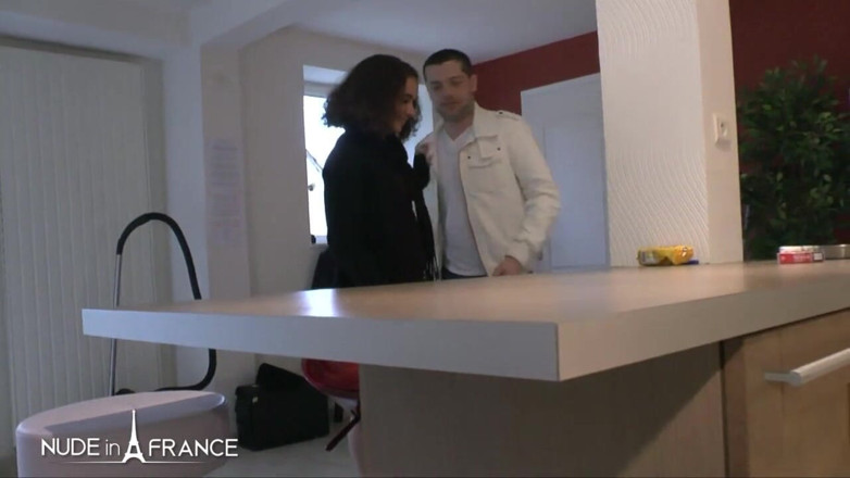 Nude in France: Mała titted napalona arabska dziwka uzyskiwanie anal jebana w trójdrożny...