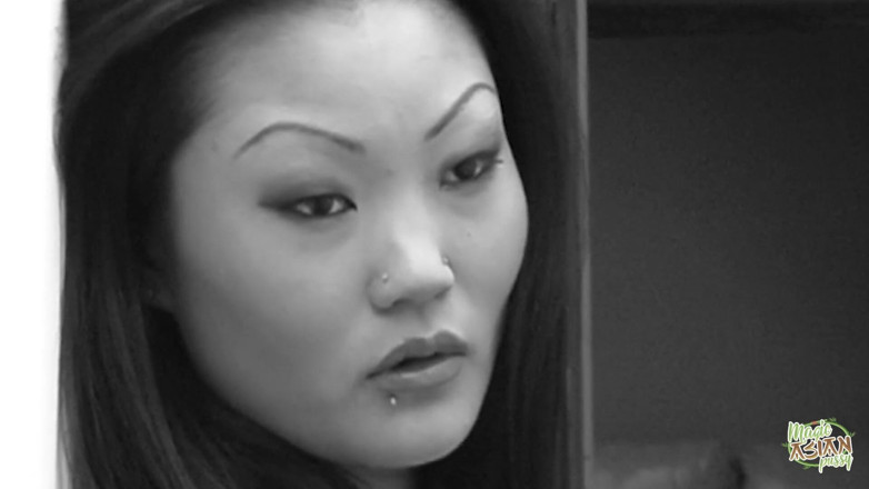 Magic Asian Pussy: Dopo che questo ragazzo fortunato sborra su questa troia bel...