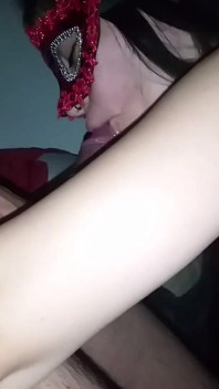 Genç tıp öğrencisi için derin gırtlak seçmeleri