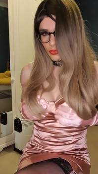Sensual heaven satin and nylon dream, feeling like such a glamour puss  you want to touch don't you