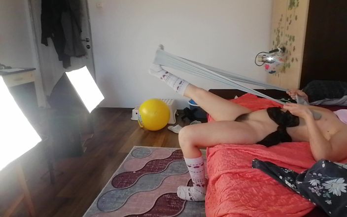 Mirsur: Amateur Wife Does Yoga Naked, Hairy Pussy, Big Ass, Big...