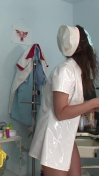 Pesta seks kencing sesat dalam Dr. Ordinasi kencing dengan seks kumpulan rimming dan minuman kencing.