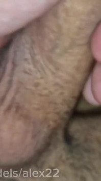 Il papà ruvido ha scopato un twink sissy effeminato, un sacco di sborra calda senza preservativo!