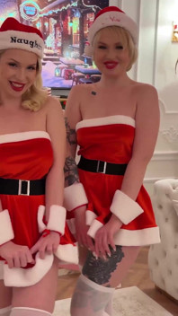 Weihnachtsgeschenk für Greta Foss ist großer Dildo für sofortiges Spielen!
