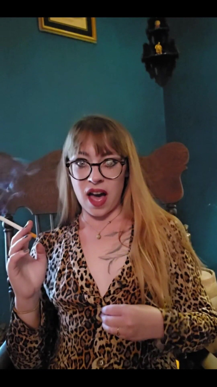MistressThrope: Ah the Magic of Hump Day. Enjoy This Fetish Clip