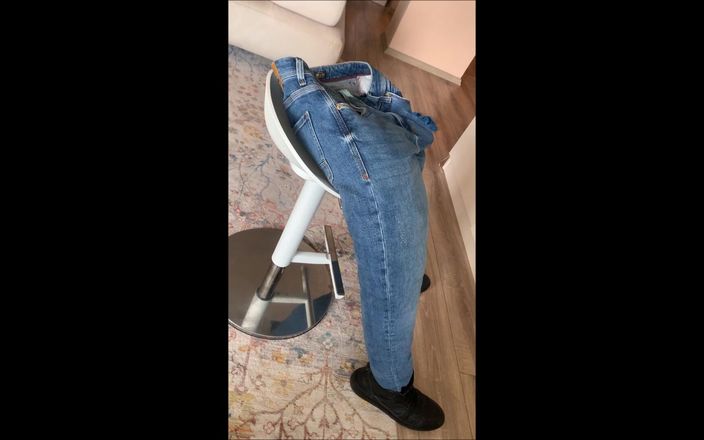 cd_aysemmm: Il mio giovane figliastro sta facendo sesso per la prima...
