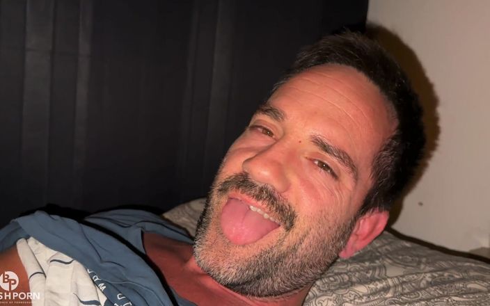 bleshporn: Tim blesh wichst seinen großen schwanz zum letzten weißen abspritzen