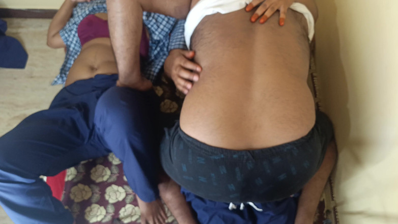 Pushpa studio: Дівчина з вітчимом