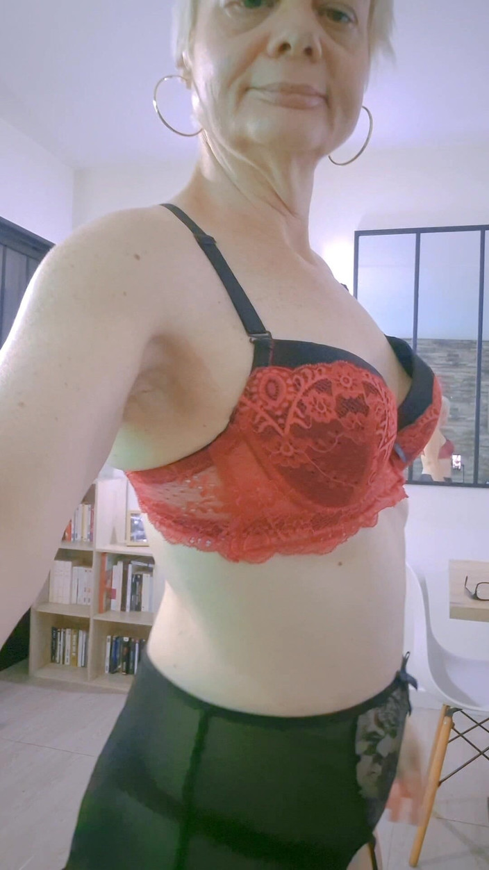 Sofy13: Oi Você, Desejo-lhe Um Bom Fim De Semana, Beijos Onde...