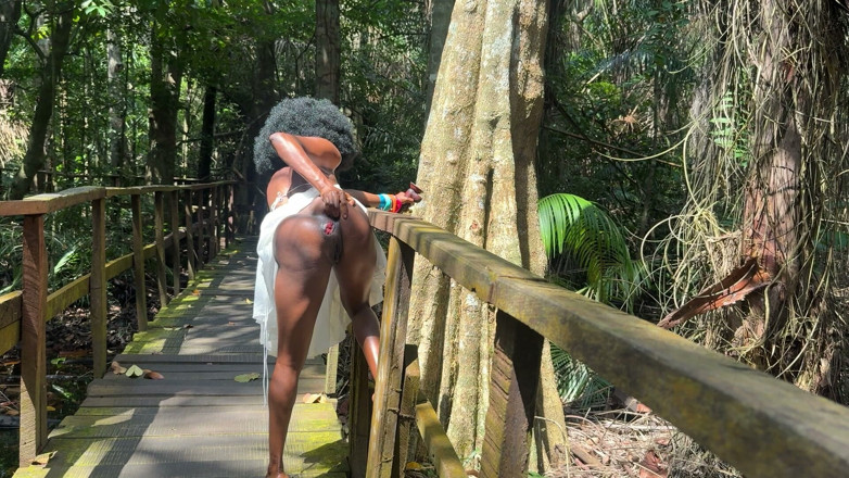 Spicyperry: Outdoor Anal Freak Part 2