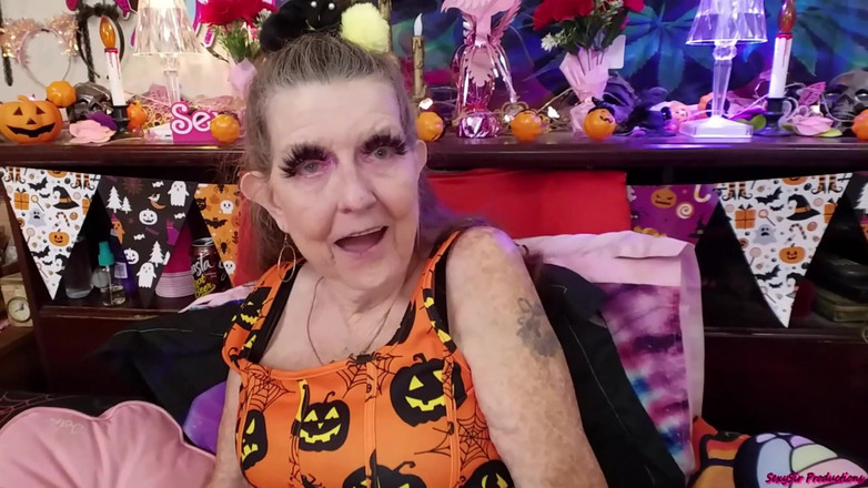 Sexy Sandra N Sir Christopher: 2024 halloween anal foda diversão