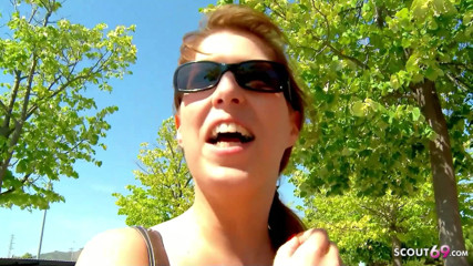 Full porn collection: Dünner latina-teenager Klara Gold wird im freien auf einem pickup...