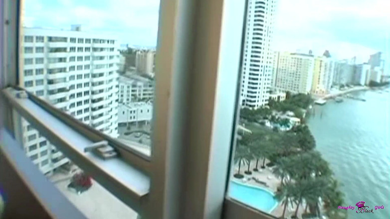 Naughty Black Girls: David a Gena si udělali sladkou vášnivou lásku, když byli...