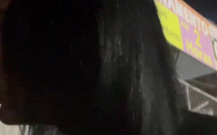 Renata Frazao: दोस्तों के बीच गली में खेलना