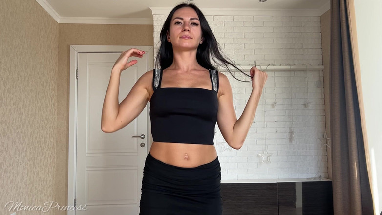 Princess Monica: Üstleri deneyen esneme testi, göbek ve koltuk altı azdırma