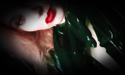 Goddess Celine: Una seducente superpotente