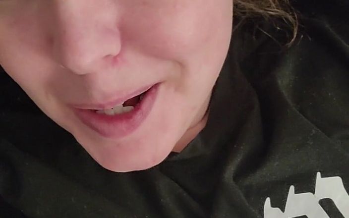 KinkyKatie: Volete fare sesso? Sono così eccitato!