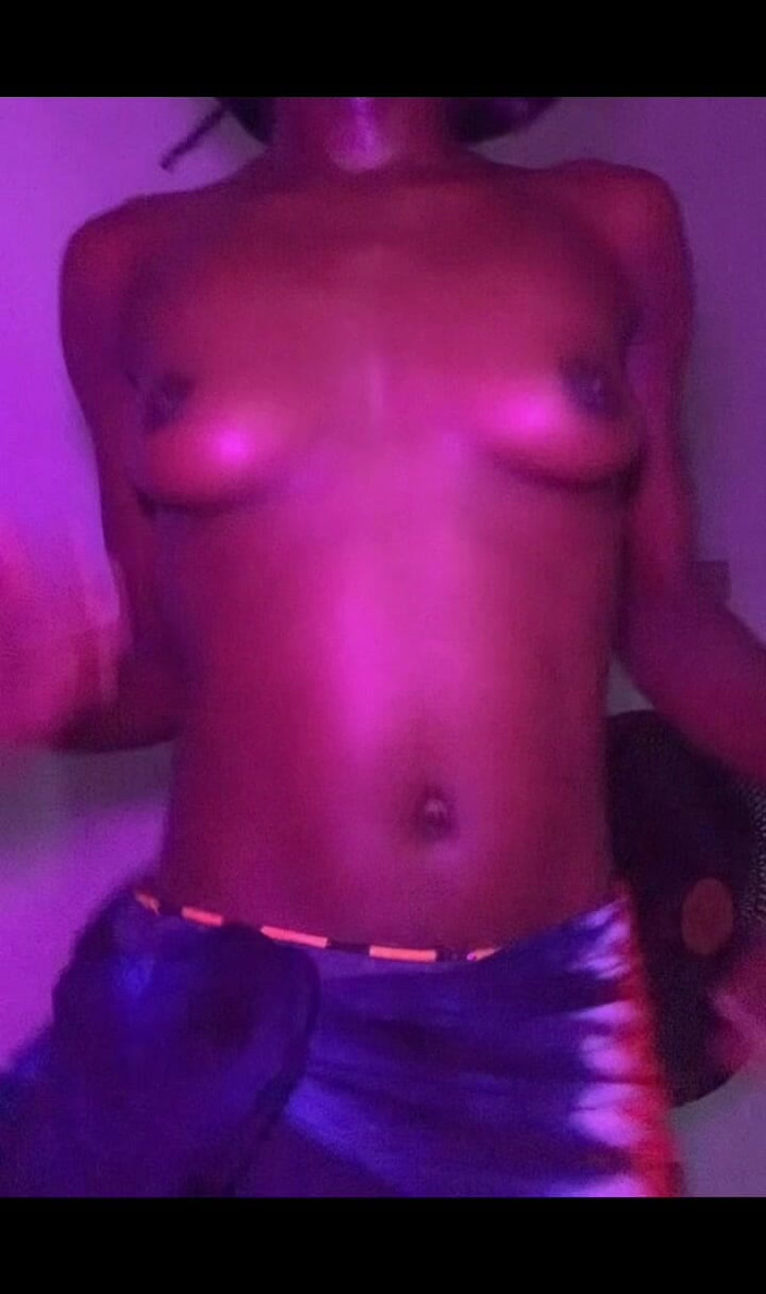 Browngurl234: Jedna kamera Jedna tanečnice nekonečná pozornost Browngurl234