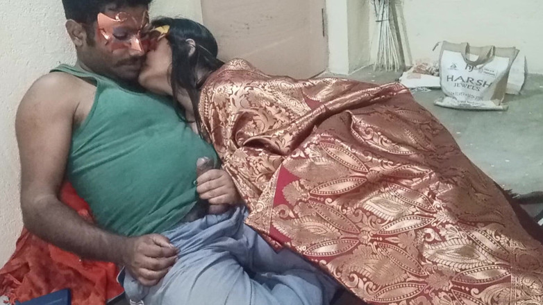 Mridulmadhu: Video seksi istri hot india dientot habis-habisan sama suaminya