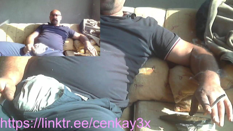 CenkAy: Ayah berada di udara