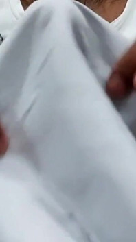 Satin Silk Handjob Porr - Satin silke vit kostym gnugga på kukhuvudet (86)
